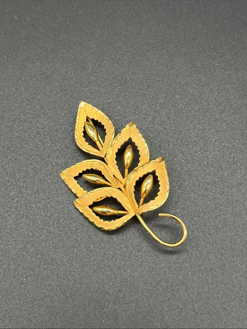 Vintage Bond Boyd Gold Filled brooch